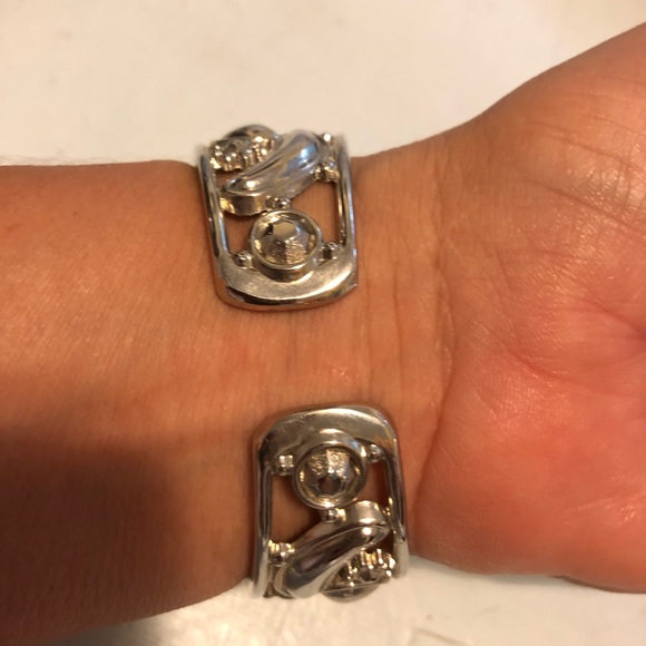 Watch - Picture 7 of 8